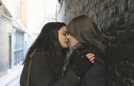 「ロニートとエスティ 彼女たちの選択」