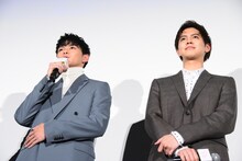 左から眞栄田郷敦、片寄涼太。