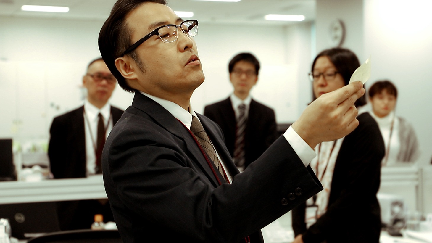 「幸福な囚人」新場面写真