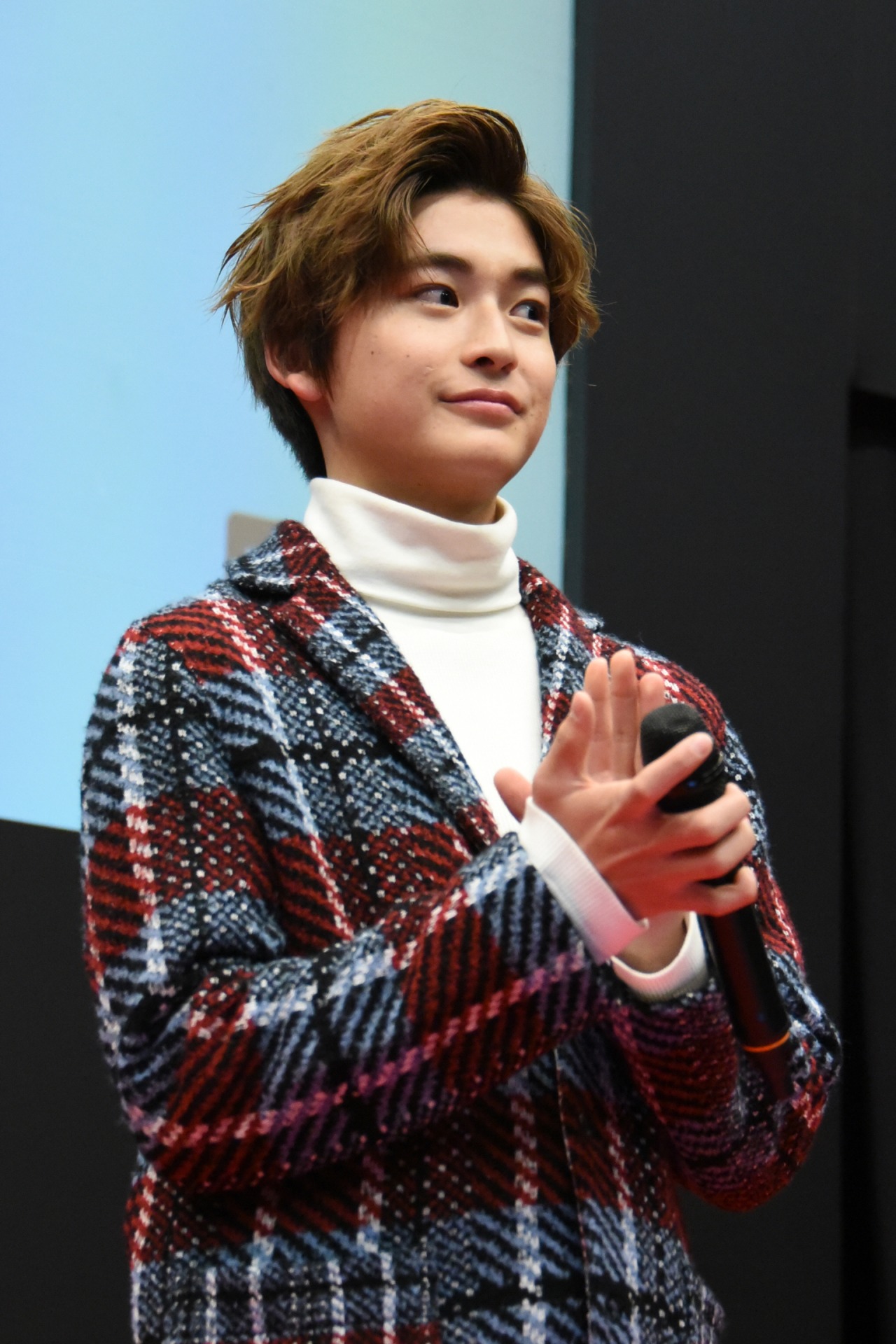 高橋文哉