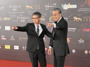 左から矢口史靖、宝田明。