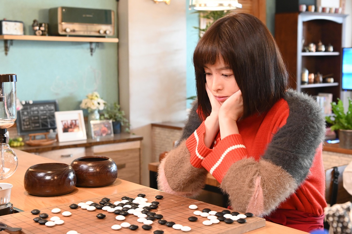 清野菜名演じる川田レン。