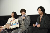 超難問に正解した神木隆之介（中央）。