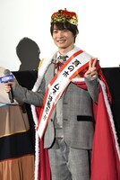 “令和のホームズ”の称号を贈られた神木隆之介。