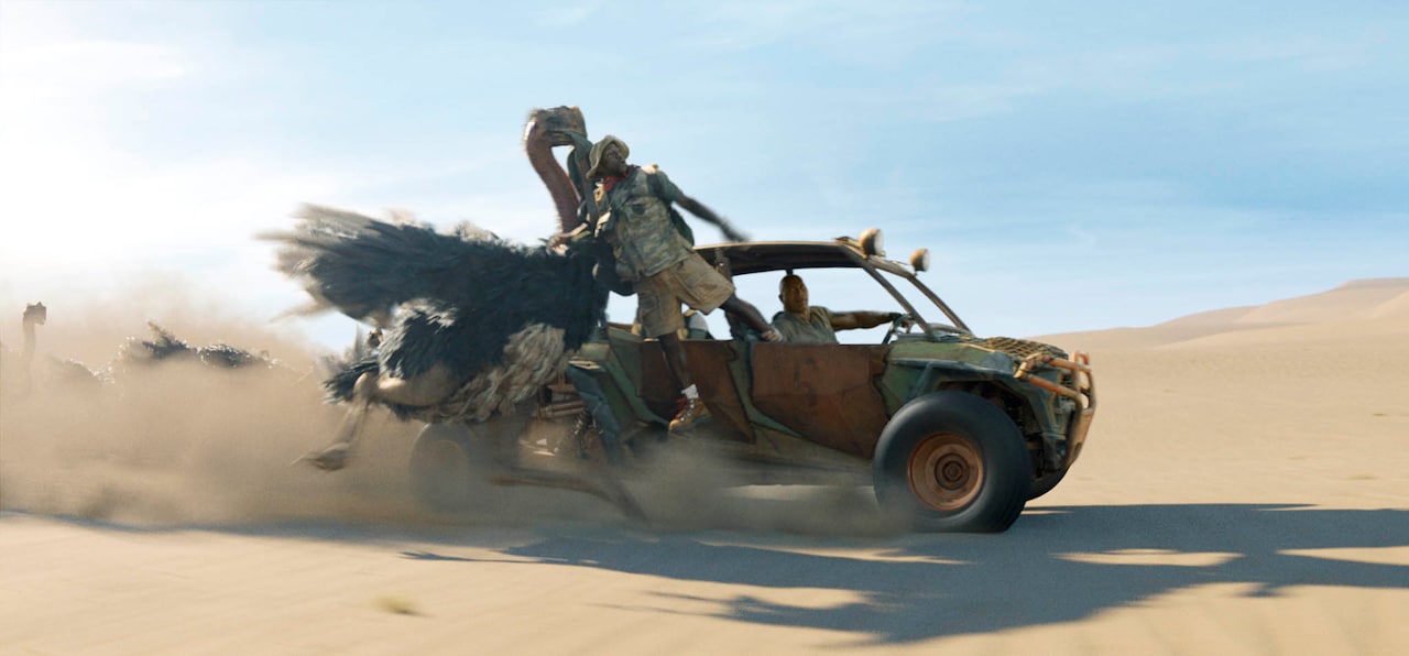 押し寄せるダチョウの群れに大ピンチ！「ジュマンジ／ネクスト・レベル」本編映像