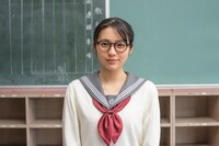 「ホームルーム」より、秋田汐梨演じる桜井幸子。