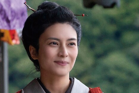 柴咲コウ演じるお雪。