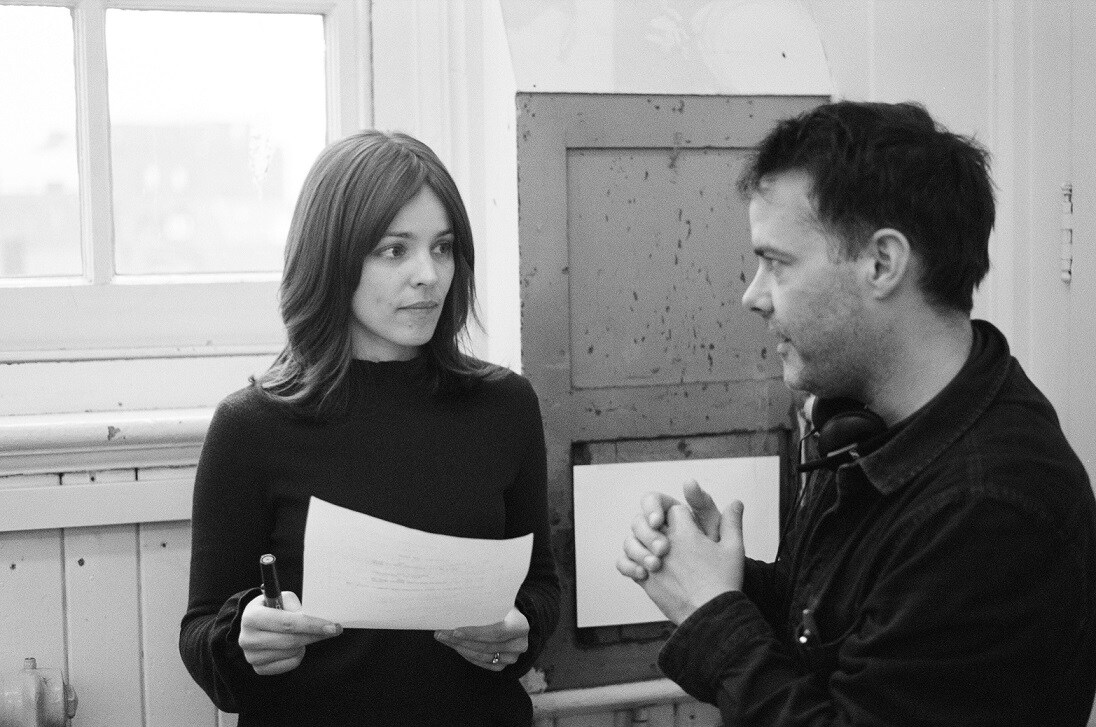 ユダヤ女性同士の愛描く「ロニートとエスティ」監督コメント到着