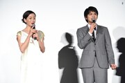 左から宮沢りえ、北村匠海。