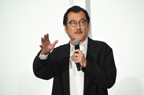 吉田鋼太郎