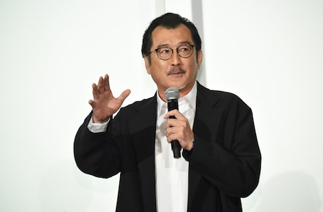 吉田鋼太郎
