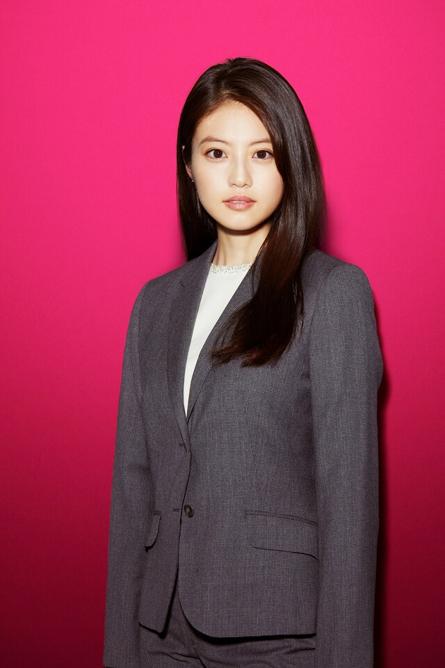 今田美桜演じる毛利ひかる。