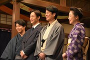 左から佐久本宝、窪田正孝、唐沢寿明、菊池桃子。