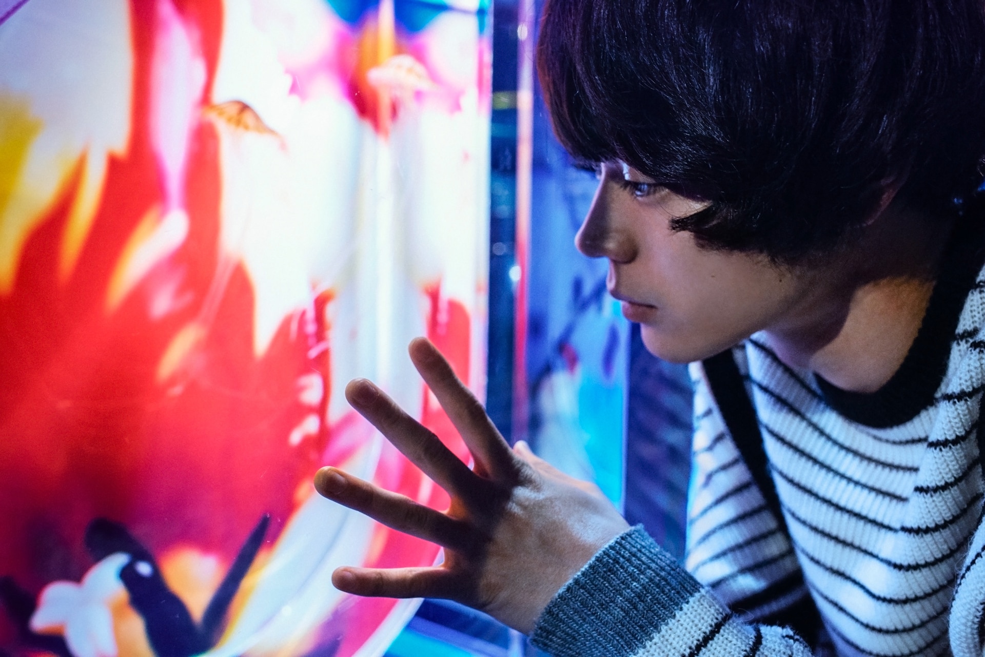 中村倫也がもし同期社員だったら…蜷川実花が男性俳優ら撮った写真集