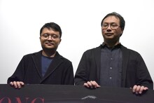 左からビー・ガン、深田晃司。