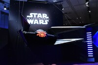 カイロ・レンのタイ・サイレンサー（1/3モデル）。