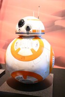 BB-8の等身大フィギュア。