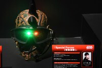 山下健二郎によるマスクアート「Special Forces（特殊部隊）」。