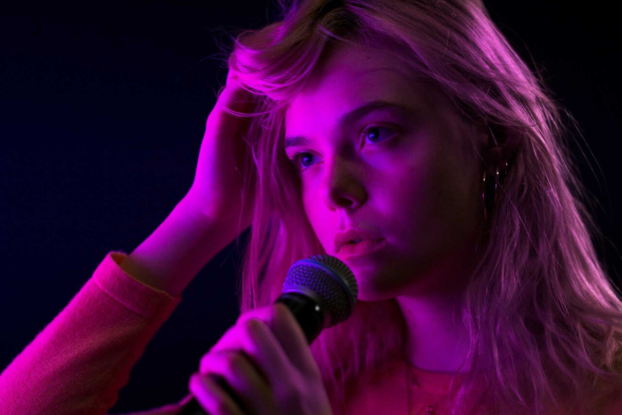 3カ月間特訓したエル・ファニングが歌う「ティーンスピリット」特別映像