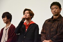 左から奥野壮、高橋文哉、山本耕史。