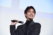 アンケート結果に驚く片寄涼太。