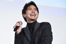 人気のセリフに関するアンケート結果に驚く片寄涼太。