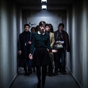 出版秘話から生まれたミステリー「9人の翻訳家 囚われたベストセラー」新カット