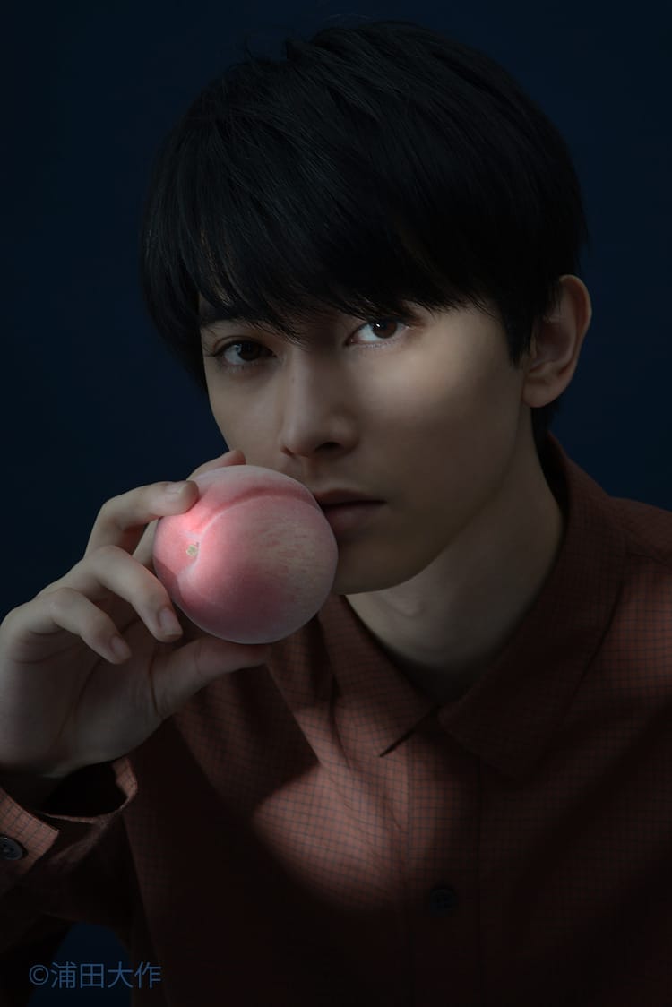 吉沢亮が パラサイト 半地下の家族 を絶賛 コメント映像 撮り下ろし写真解禁 映画ナタリー