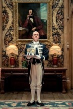 「ダウントン・アビー」より、ケヴィン・ドイル演じるジョセフ・モールズリー。