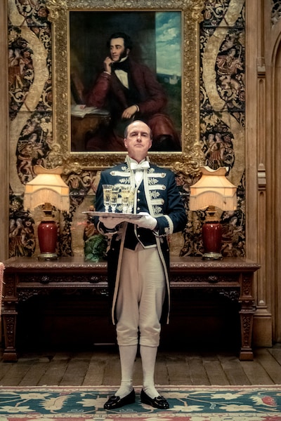 「ダウントン・アビー」より、ケヴィン・ドイル演じるジョセフ・モールズリー。