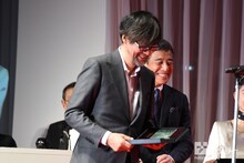 山崎貴（手前）