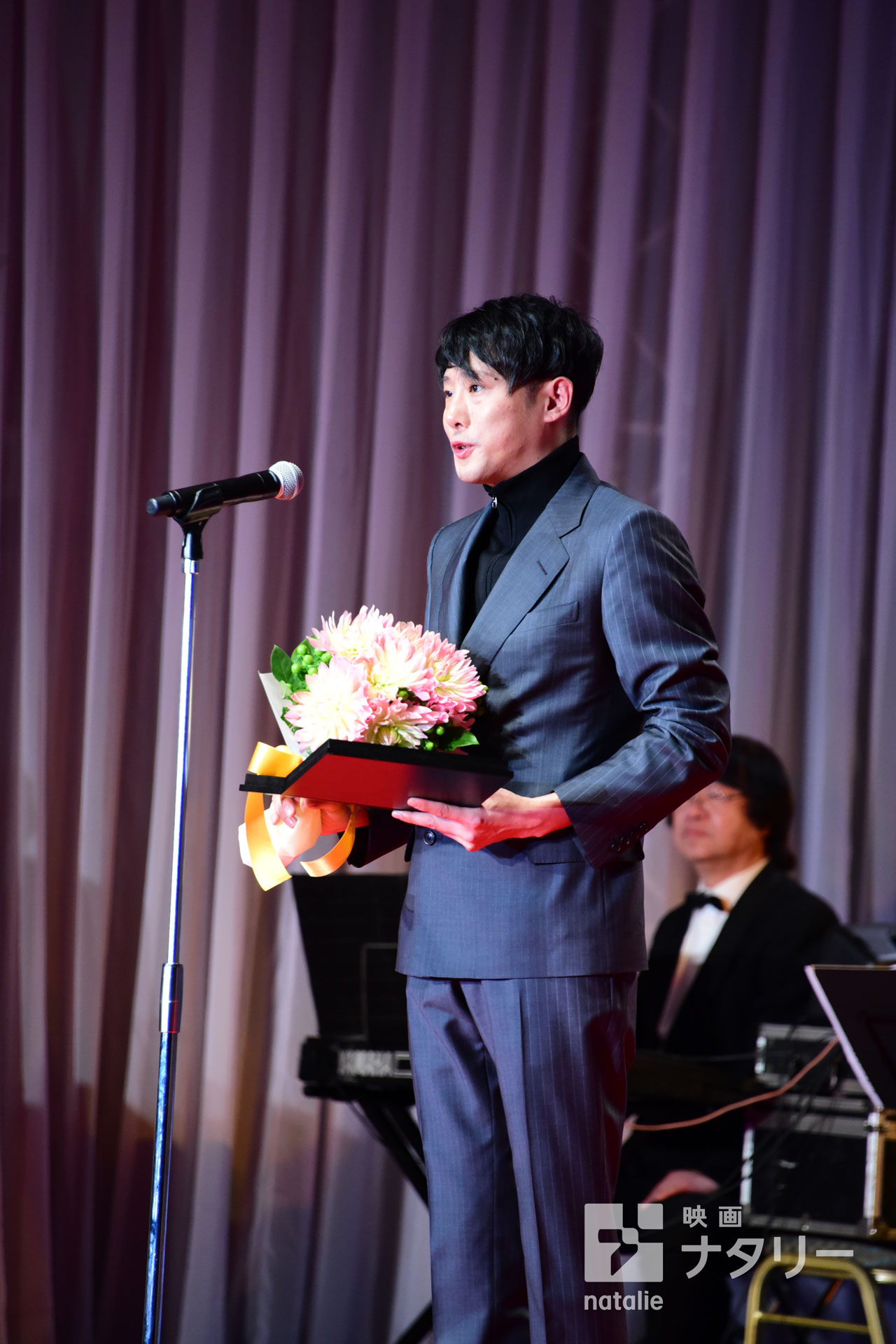 藤井道人