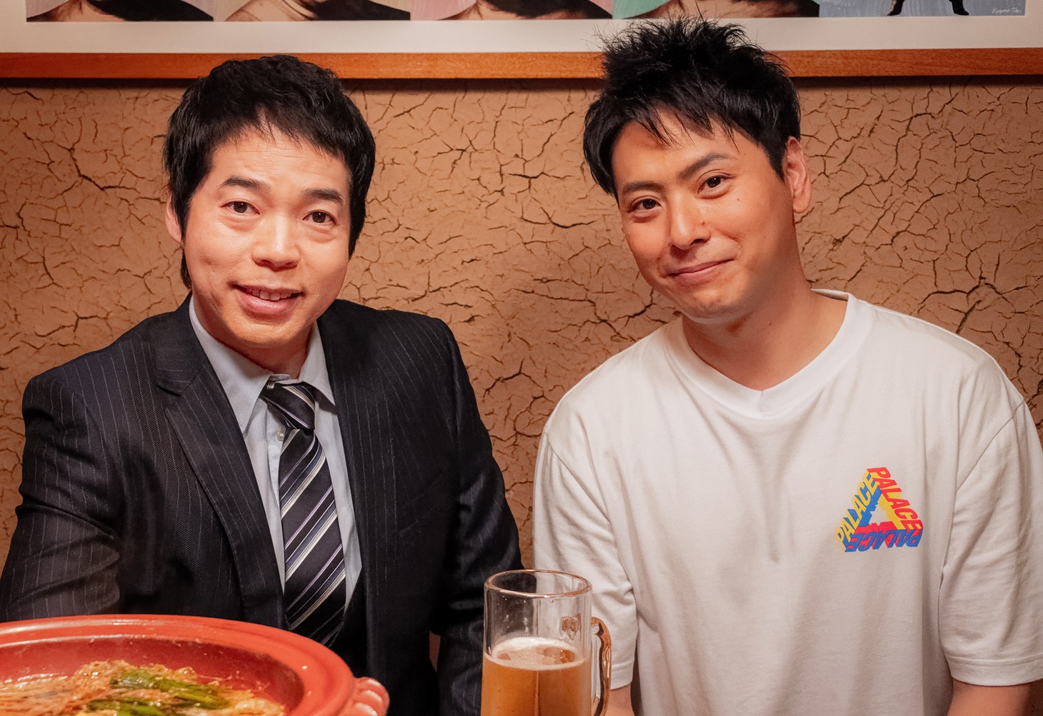 左から今田耕司、山下健二郎。