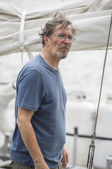 「死霊船 メアリー号の呪い」より、ゲイリー・オールドマン演じるデヴィッド。