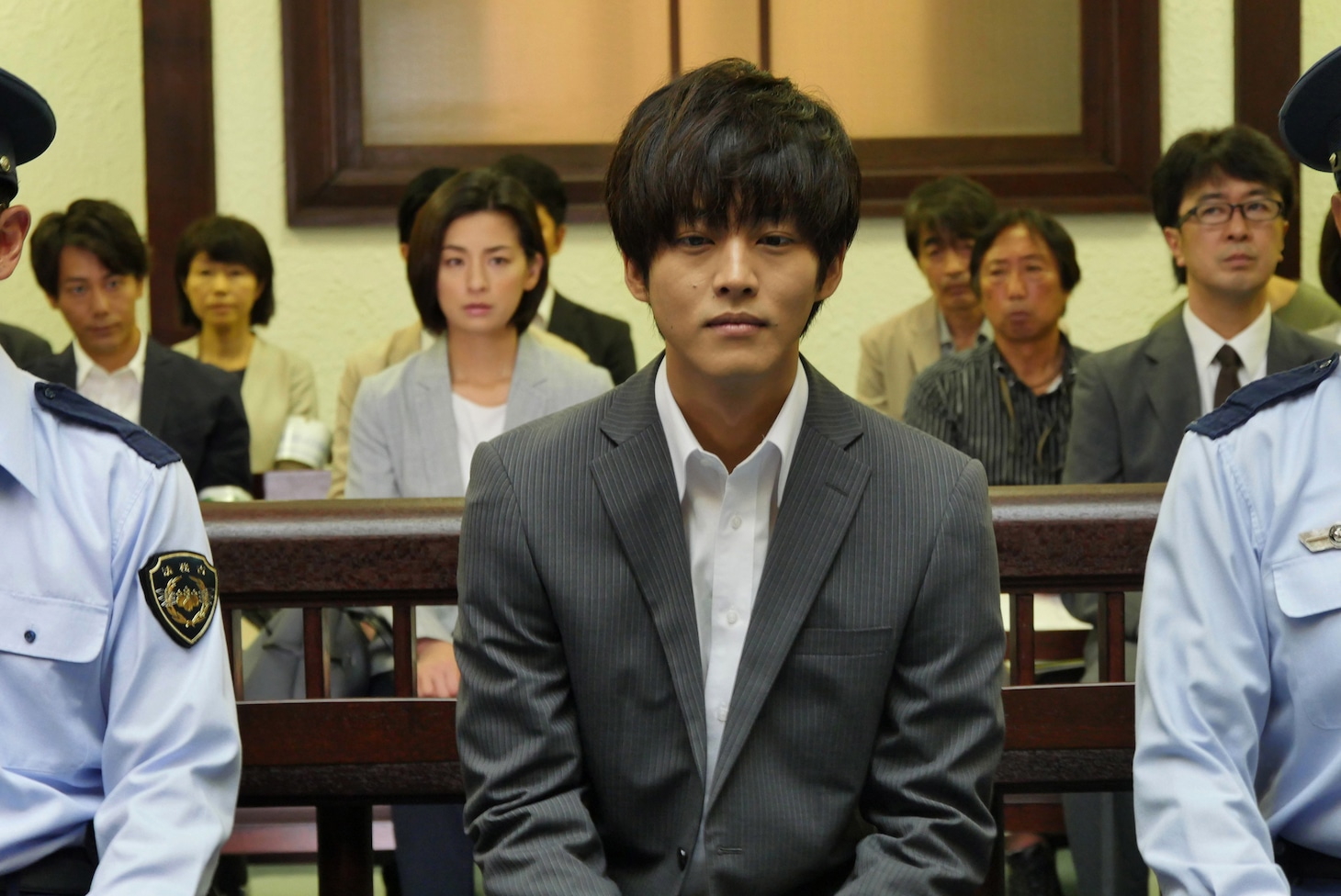 「微笑む人」