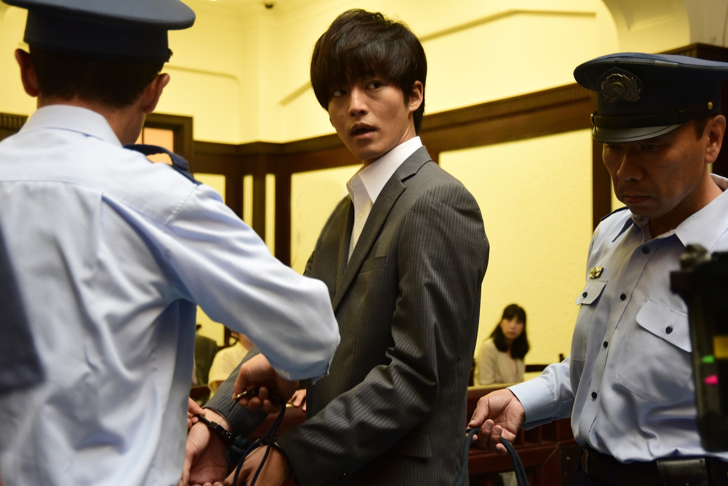 「微笑む人」