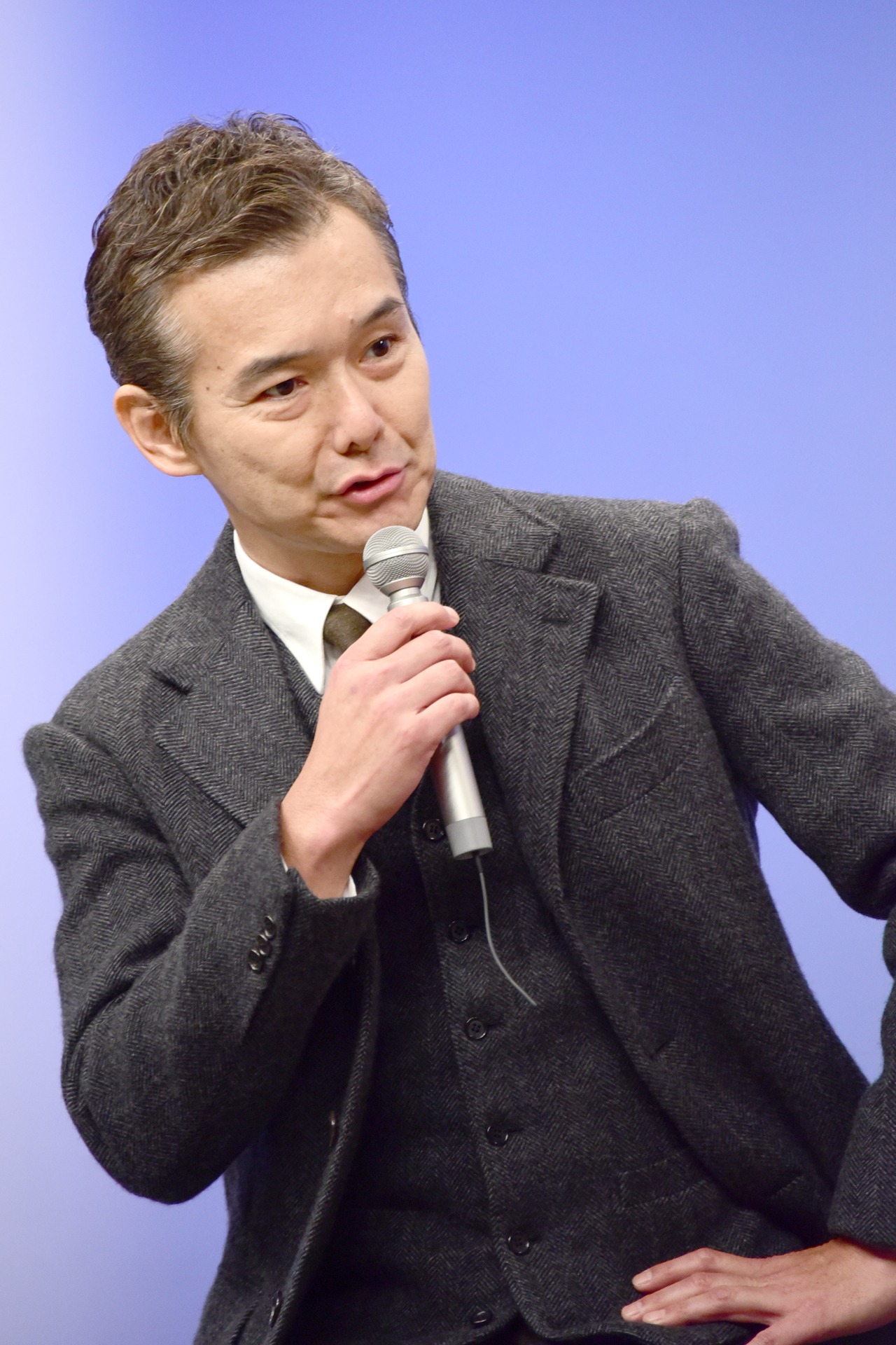 渡部篤郎