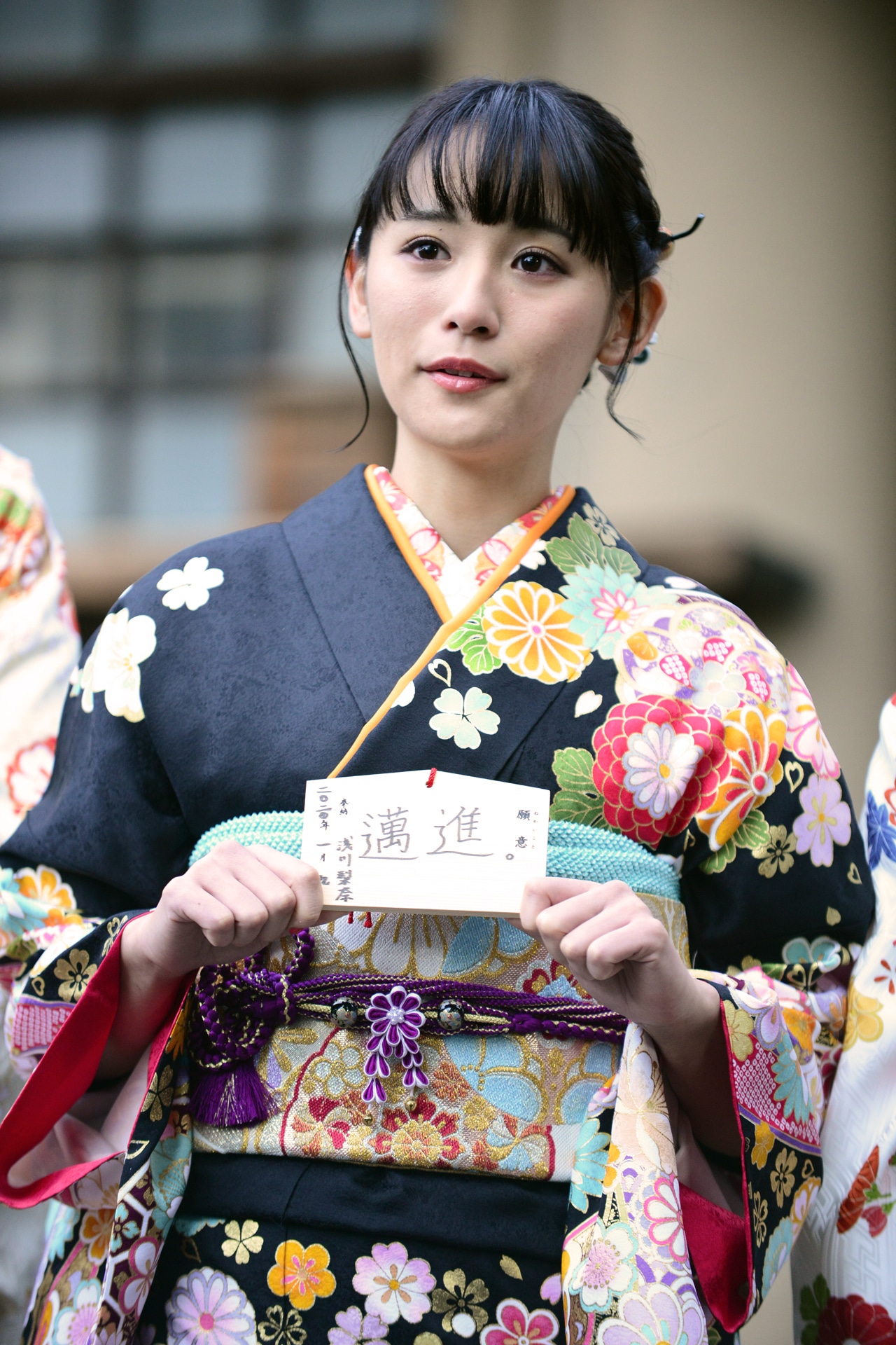 浅川梨奈