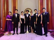 左からイ・ジョンウン、ソン・ガンホ、チャン・ヘジン、ポン・ジュノ、パク・ソダム、チェ・ウシク、チョ・ヨジョン、イ・ソンギュン。