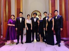 左からイ・ジョンウン、ソン・ガンホ、チャン・ヘジン、ポン・ジュノ、パク・ソダム、チェ・ウシク、チョ・ヨジョン、イ・ソンギュン。