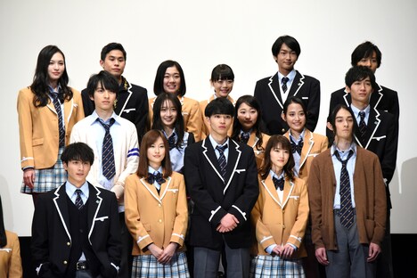 上段左から北村優衣、小出水賢一郎、大森つばさ、河井つくし、中島来星、黒澤胤也。中段左から吉田仁人、山本彩加、さいとうなり、宮下一紗、安田啓人。下段左から小関裕太、恒松祐里、中田圭祐、若月佑美、栗原類。