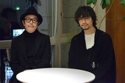 「ペンション・恋は桃色」記者会見の様子。左からリリー・フランキー、斎藤工。