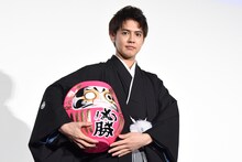 だるまと片寄涼太。