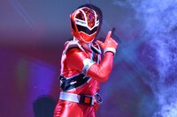 キラメイレッド