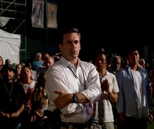 ジョン・ハム演じるFBI捜査官サム・ショウ。