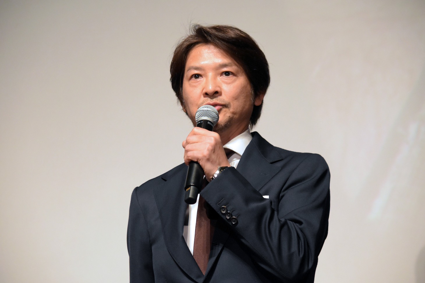 緒形直人