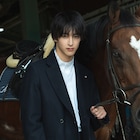 伊藤あさひのカレンダーが3月発売、乗馬やボクシングに挑戦する姿を収録