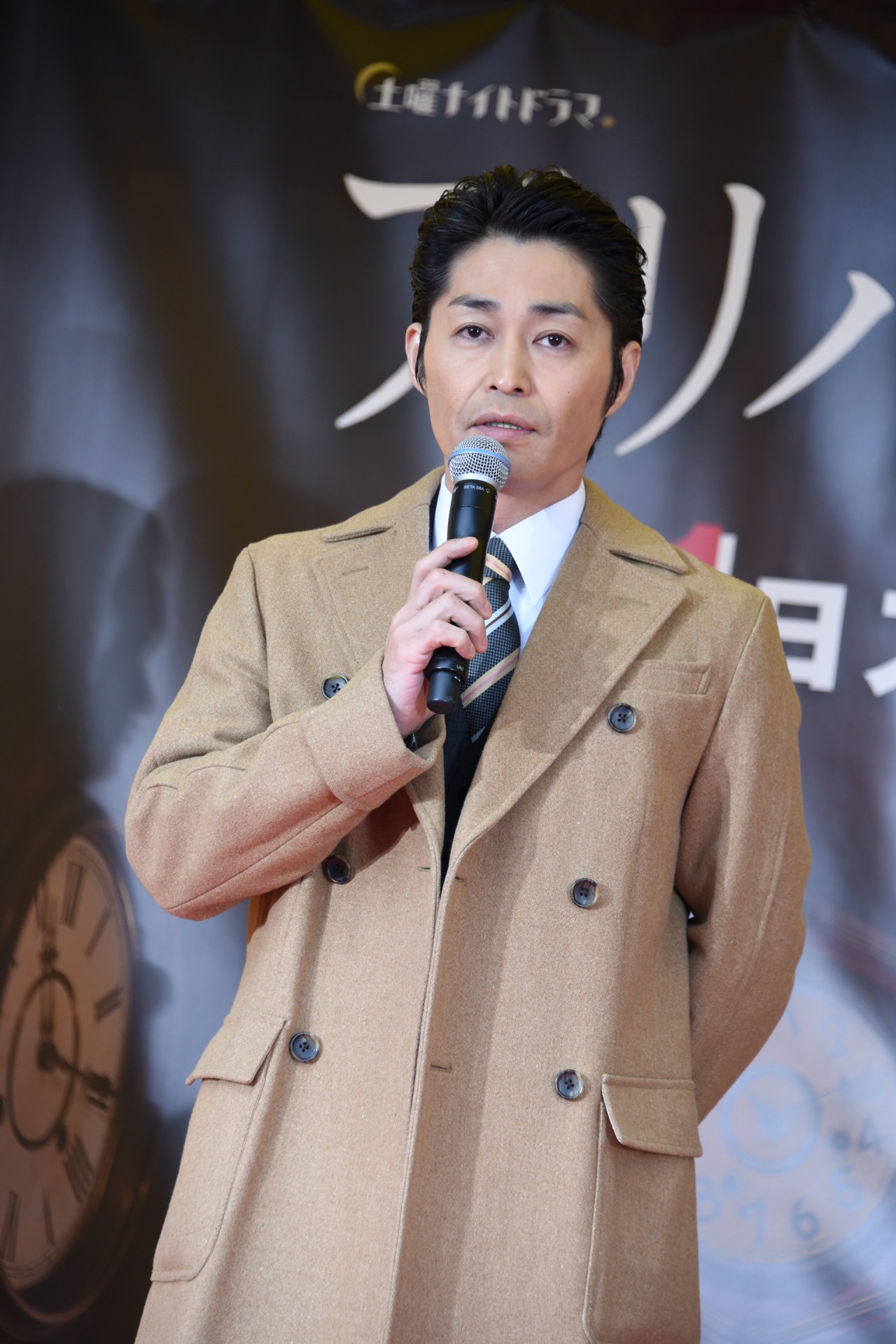 安田顕
