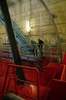 長島ダム堤体内