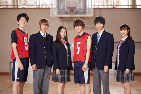 ドラマ「鈍色の箱の中で」新場面写真